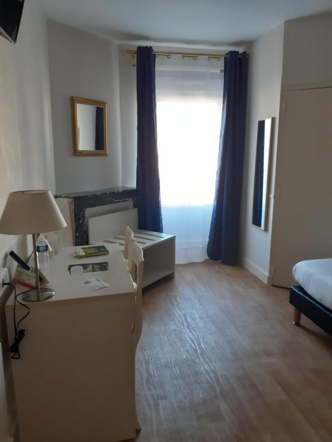 Logis Hostellerie Du Cheval Blanc سانت ميور دو تورين المظهر الخارجي الصورة