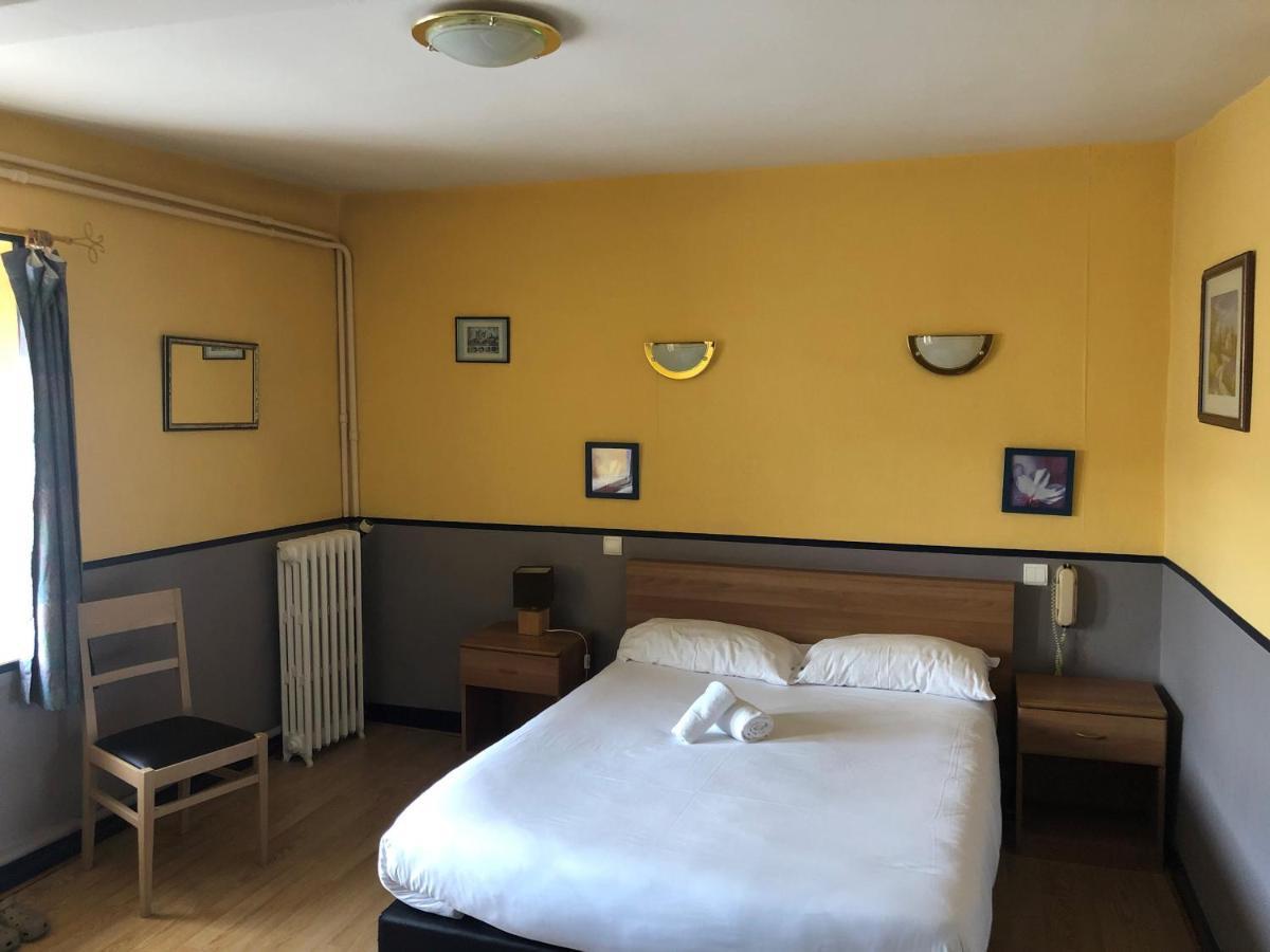 Logis Hostellerie Du Cheval Blanc سانت ميور دو تورين المظهر الخارجي الصورة