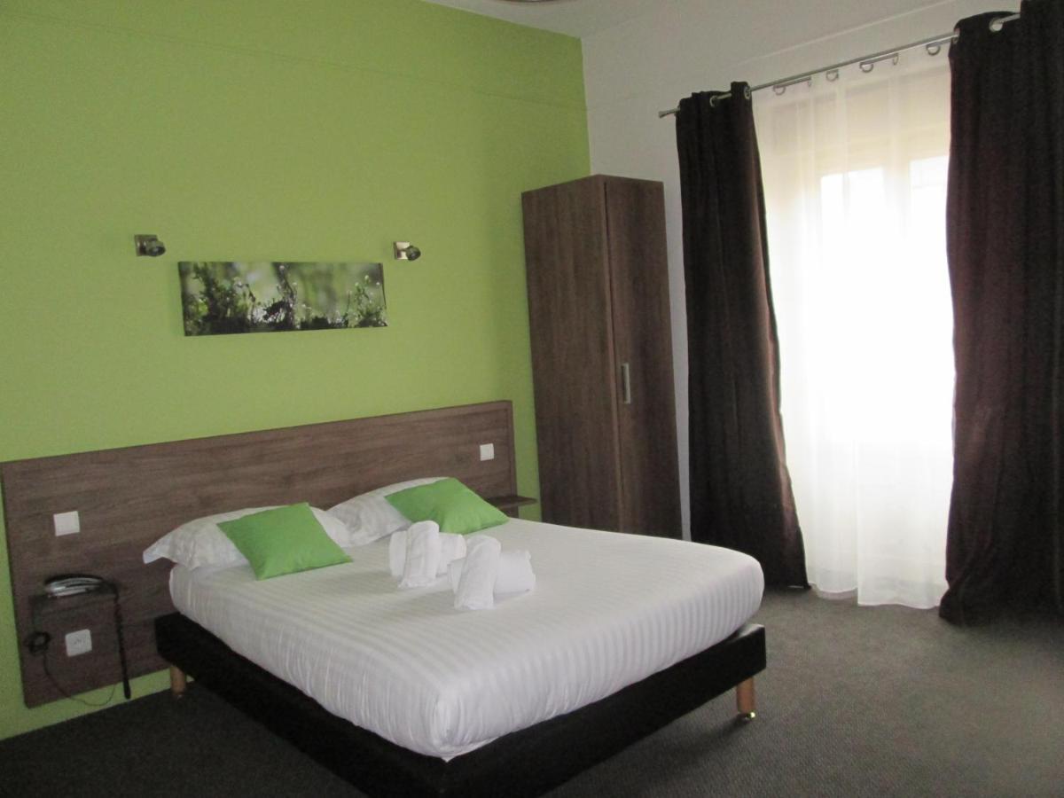 Logis Hostellerie Du Cheval Blanc سانت ميور دو تورين المظهر الخارجي الصورة