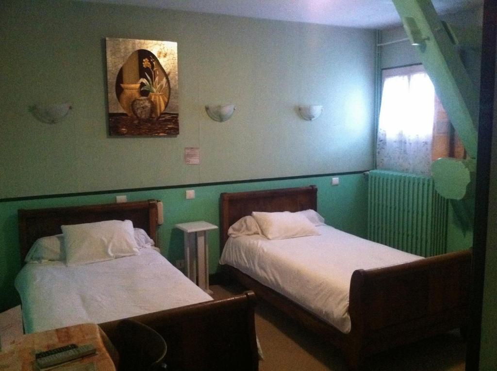 Logis Hostellerie Du Cheval Blanc سانت ميور دو تورين الغرفة الصورة